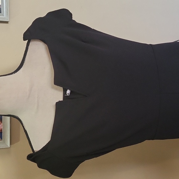 Windsor Jumpsuit 🖤 - Picture 2 of 12